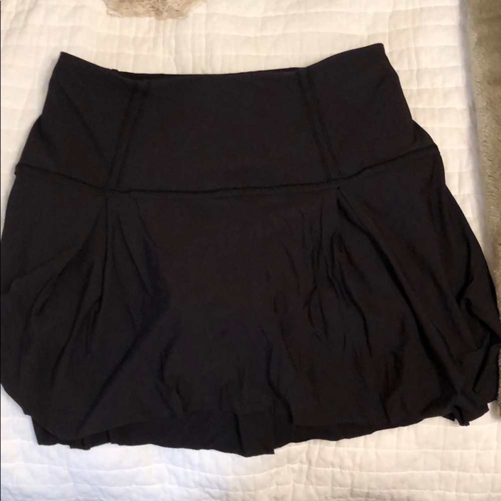 Black lululemon tennis skirt